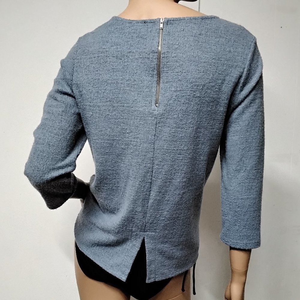 W5 Anthropologie women top Size L Made USA 3/4 Sleeves Gray Blueish 003